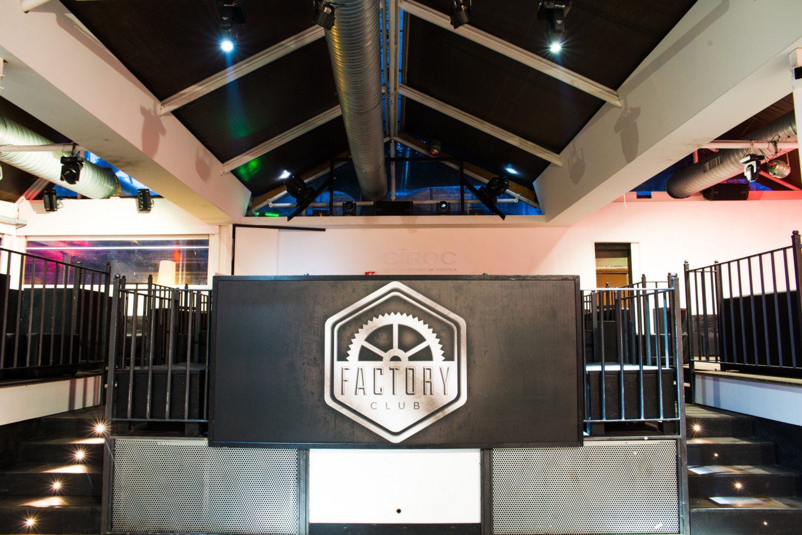 Feste di compleanno al Factory Club: la discoteca più cool di Roma nord